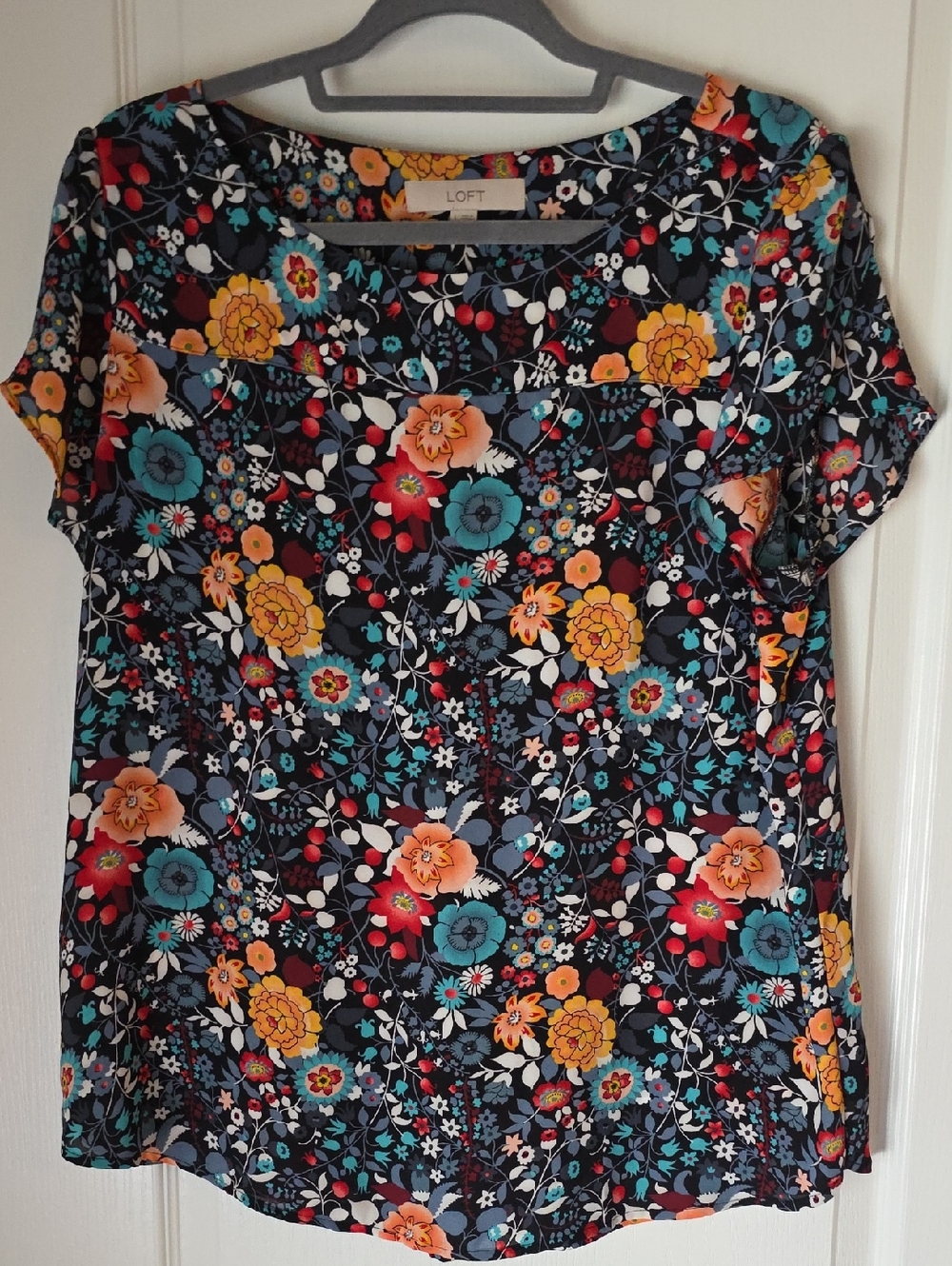 LOFT Navy Floral Short Sleeve Polyester Blouse W/Teal, Orange & Accents